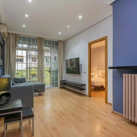 Apartment Comfy 4bd-2bth With Terrace In Plaza Espana