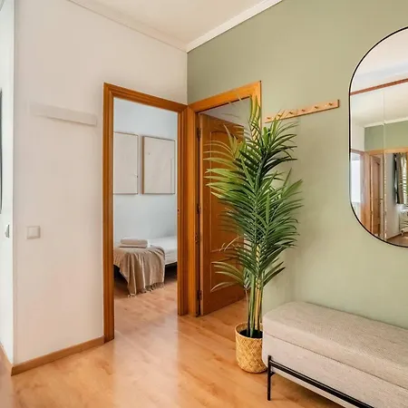 Apartment The Collection - Plaza Espana 4bd 2bth With Terrace For Families